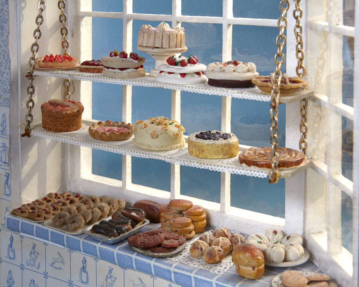 0027 Bakery window
